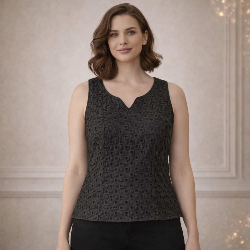 Jackie Bernard Black Eyelet Vest‎ Top Sz 2 USA Made Luxe Minimalist Button Front